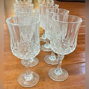 Elegant Crystal Wine Glasses - Set of 8